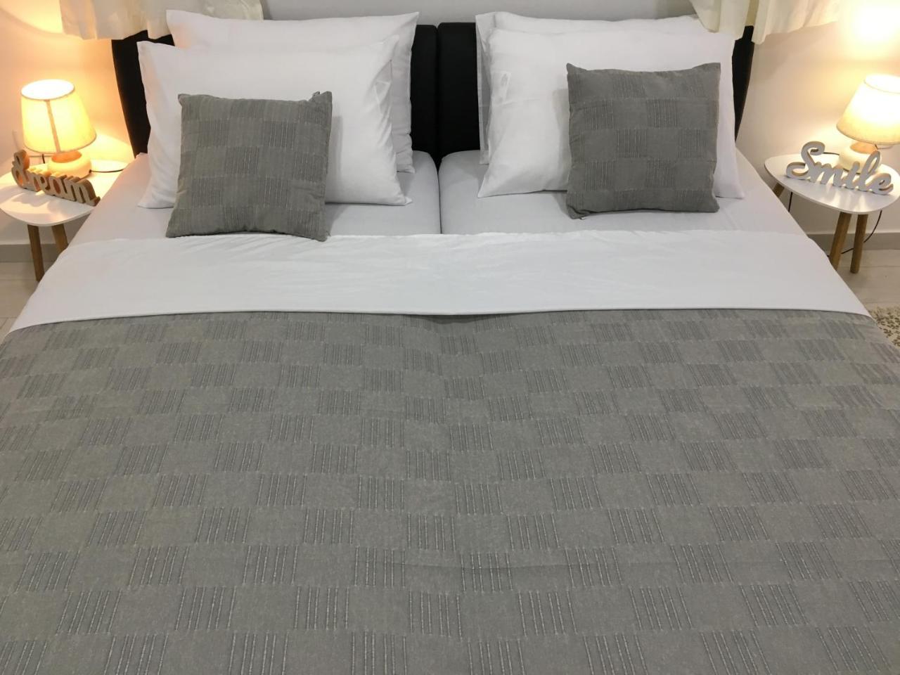 Apartments Valentina - Free Parking Мостар Экстерьер фото